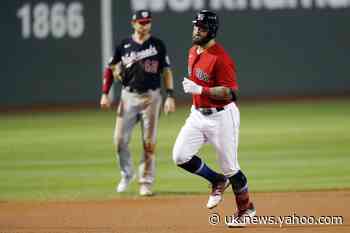 Rockies acquire outfielder Kevin Pillar from Red Sox