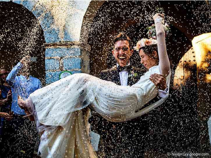 15 bestselling courses on CreativeLive are on sale starting at $15 — learn how to retouch images, photograph weddings, and effectively manage your time