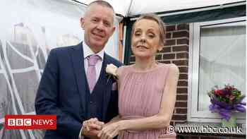 Terminally-ill bride who had lockdown wedding dies
