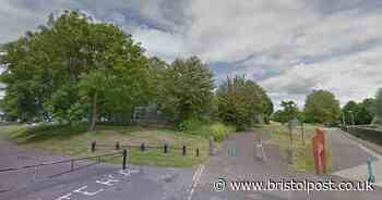 Boys punch shocked cyclist in face and steal his bike next to M32