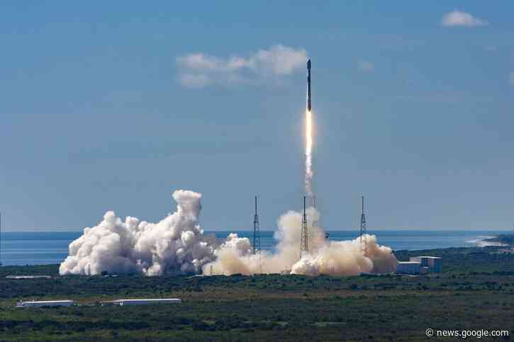 SpaceX delays launch of next 60 Starlink internet satellites to Thursday - Space.com