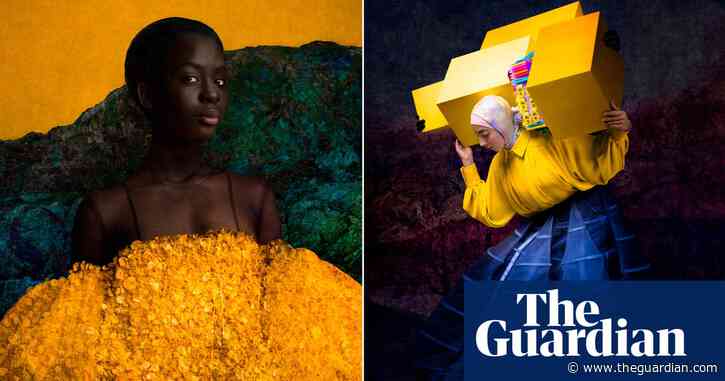 'It's about finding a place': stunning portraits of women affected by the refugee crisis