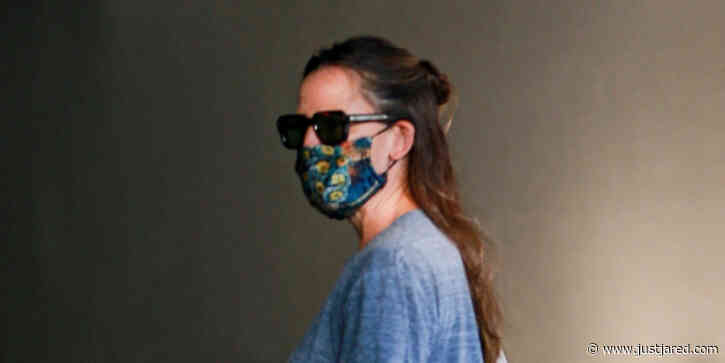 Jennifer Garner Gets in a Solo Spa Day