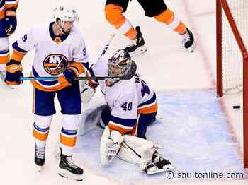Flyers stave off elimination with 4-3 win over Islanders