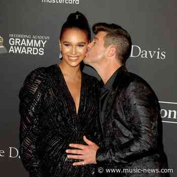 Robin Thicke to be a dad again - report