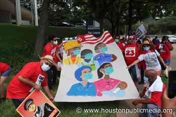Houston Airline Workers Rally For Congress To Extend Relief, Prevent Layoffs - Houston Public Media