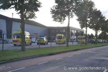 Zeven ambulances en traumaheli bij slachthuis Beuningen voor incident met giftige stoffen