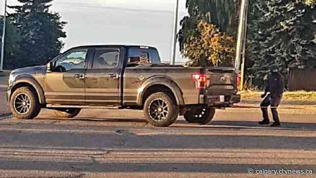 Suspects sought after ATM swiped from Three Hills, Alta. car wash