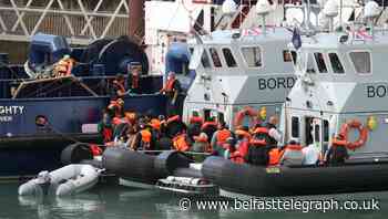 Huge wave of migrants reach UK in new single-day record