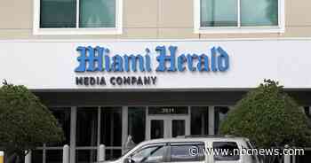 Miami Herald columnist under fire for criticizing Titan Ryan Tannehill's stand against racism