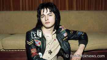Ian Mitchell, Bay City Rollers bassist, dead at 62