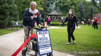 99-year-old WW II veteran walked 100 km to raise funds to fight COVID-19