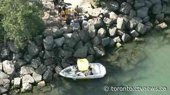 Toronto boat crash leaves one person in life-threatening condition, five others injured