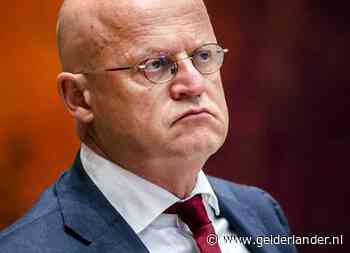 Grapperhaus weet: met excuses is de kous niet af, maar opstappen is geen optie