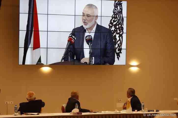 Rival Palestinian factions hold rare joint meeting over Israel-UAE deal
