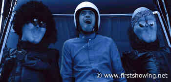 Two Aliens Make a Friend in New Zealand in 'Alien Addiction' Trailer