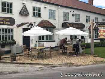 16th century inn which went into liquidation reopens