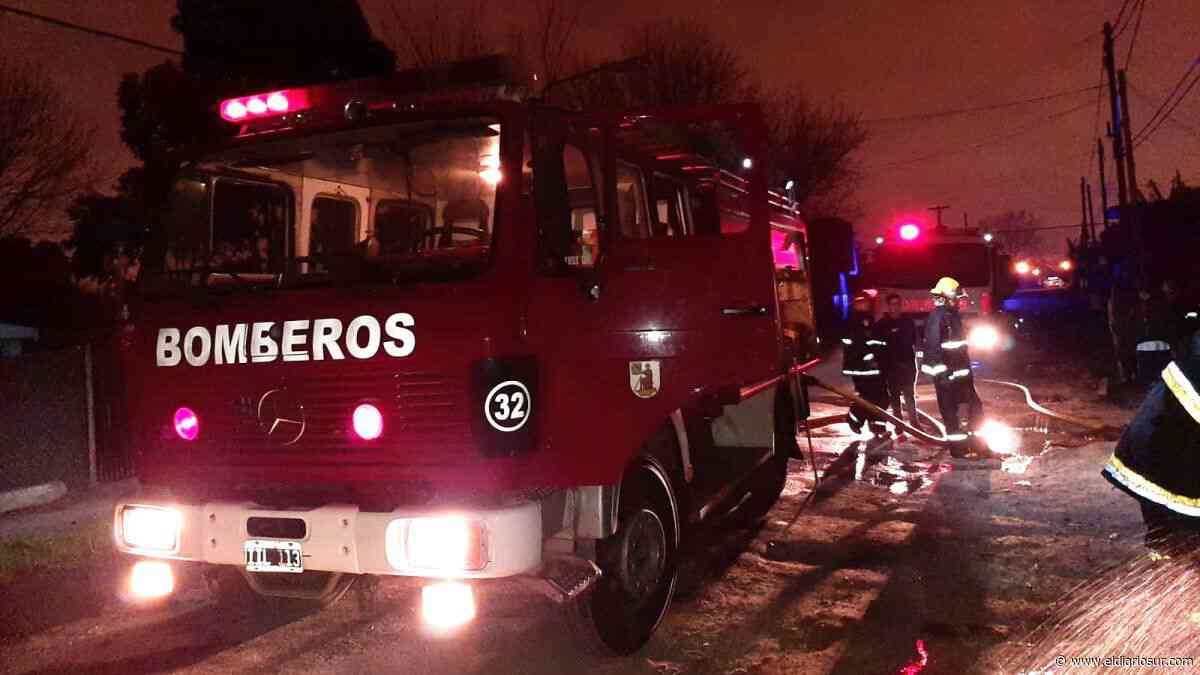 Dos casas de Monte Grande se incendiaron en simultáneo - El Diario Sur