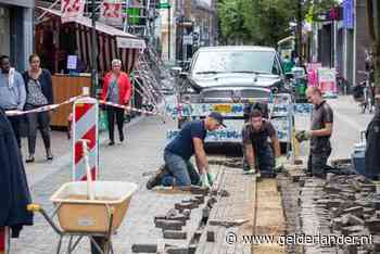 Iedereen kan weer zonder problemen door de Wageningse Hoogstraat