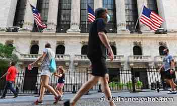 US stock markets fall for the second day amid tech selloff