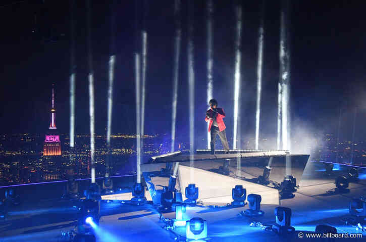 18 Ways the Grammys Will — And Probably Won’t — Look Like the VMAs