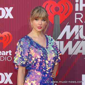 Taylor Swift Shake It Off plagiarism lawsuit to move forward