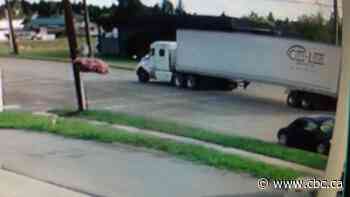 Hot tub heist: RCMP investigate spas stolen from Alberta manufacturing site