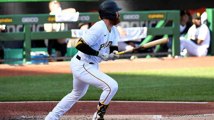 Reds Edge Pirates 4-2 In Game 1