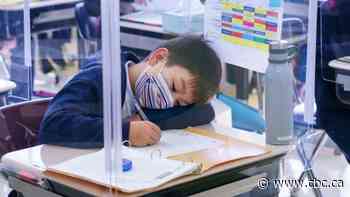 Nearly 50 Quebec schools have at least 1 case of COVID-19, but no outbreaks so far