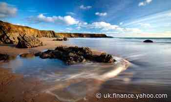 UK tourism hotspots extend their holiday season to lure more visitors