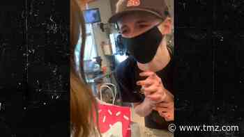 Dunkin' Donuts Customer Goes Off On Employee Who Disrespected Her