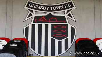 Owura Edwards: Grimsby Town sign Bristol City winger on loan