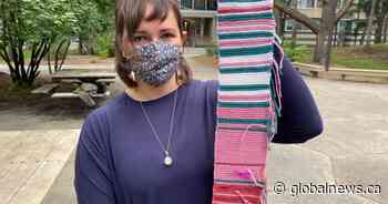 U of A library staff knitting the curve of COVID-19 cases across Canada
