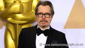 Gary Oldman in first look photos of David Fincher’s new film Mank