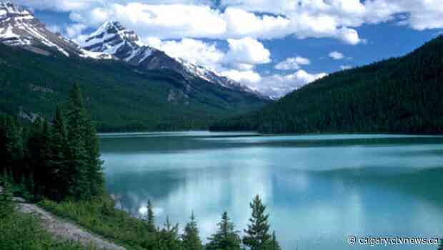 Lanes on Trans-Canada Highway closed near Lake Louise to control visitors