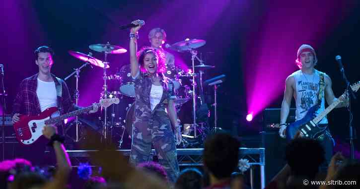 Goofy ‘Julie and the Phantoms’ is the biggest thing since ‘High School Musical’