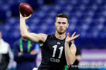 Teams Sending QBs Packing in Final Cuts Despite Pandemic