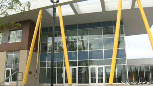 COVID-19 case detected at Calgary school