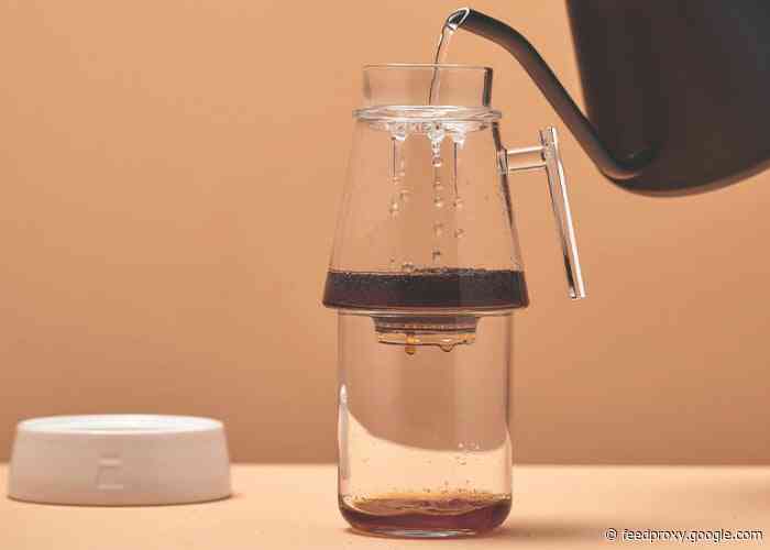 Pure Over glass coffee maker with integrated glass filter