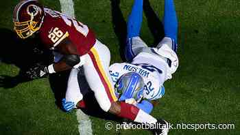 Lions sign Adrian Peterson