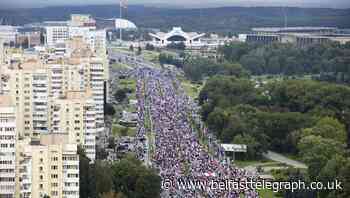 100,000 march in Minsk to demand resignation of Belarus leader