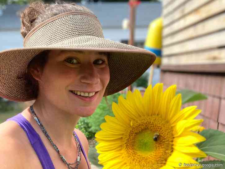 The hour-by-hour pandemic routine that's calmed my anxiety and kept me focused