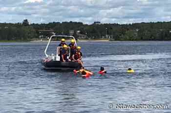 Firefighters rescue kayaker on Ottawa River