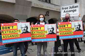 Julian Assange appears at Old Bailey to fight US extradition - St Helens Star