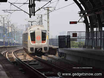 Colour-coded e-pass system developed to ensure maximum 400 passengers board a metro train