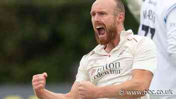 Bob Willis Trophy: Danny Lamb wickets put Lancashire on top against Derbyshire