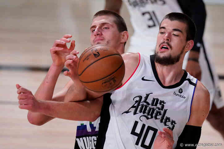 Whicker: The Nuggets dazzle, but the Clippers grind their way to Game 3 success