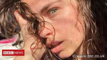 Instagram photo filters targeted by model's #filterdrop campaign