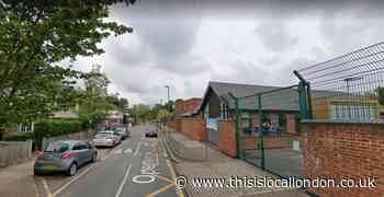 'Number of children' hit by car outside school in Wandsworth