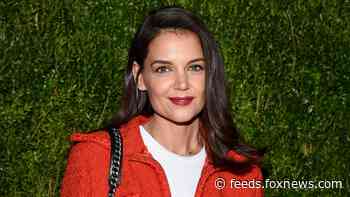 Katie Holmes spotted kissing chef Emilio Vitolo Jr. in steamy new pics
